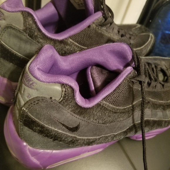 Nike Men Air Max 95 Black and Purple - Picture 4 of 6